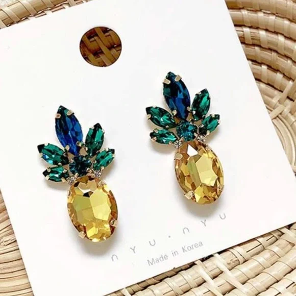 🍍Gorgeous Crystal Jewel Summer Pineapple CUTE gold statement earrings studs 🍍 - Picture 5 of 5